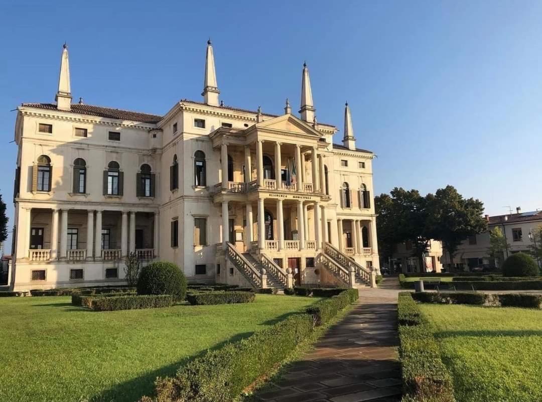 Villa Liberty Dream, Fascino A Vicence Extérieur photo
